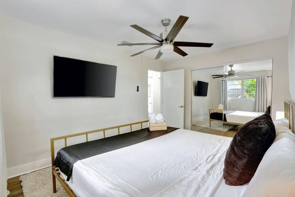Casa de férias 3br 2ba With Pool Near Nightlife And Beach! *