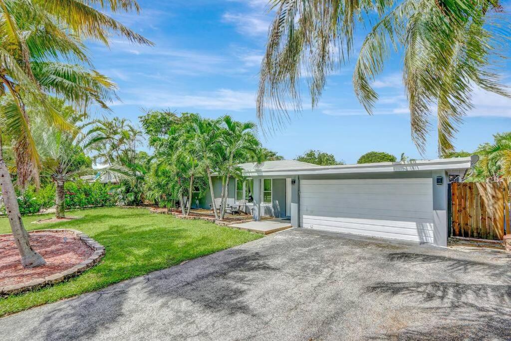3br 2ba With Pool Near Nightlife And Beach! Casa de férias